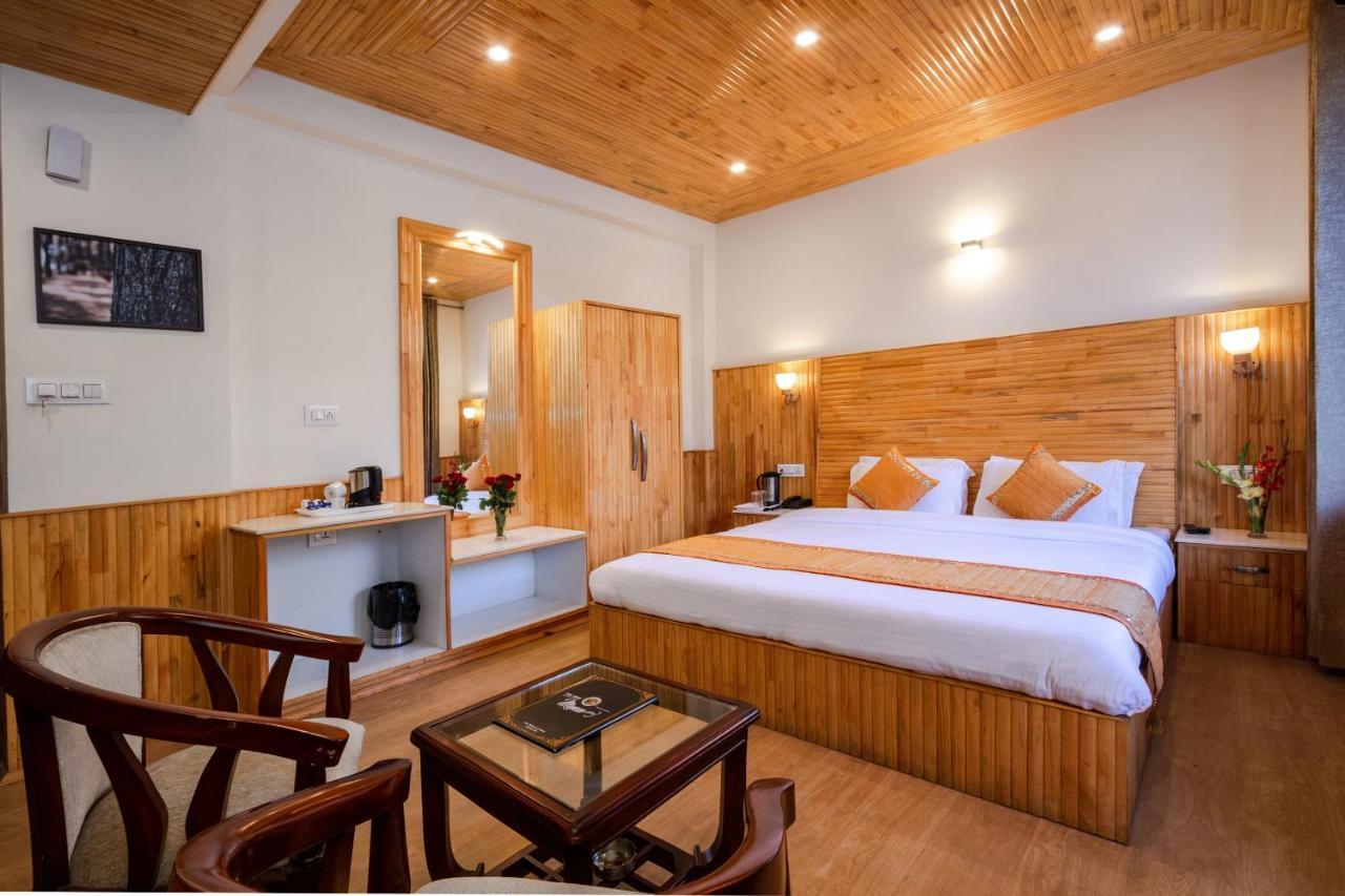 Vaibhav regency Hotell Manāli Eksteriør bilde