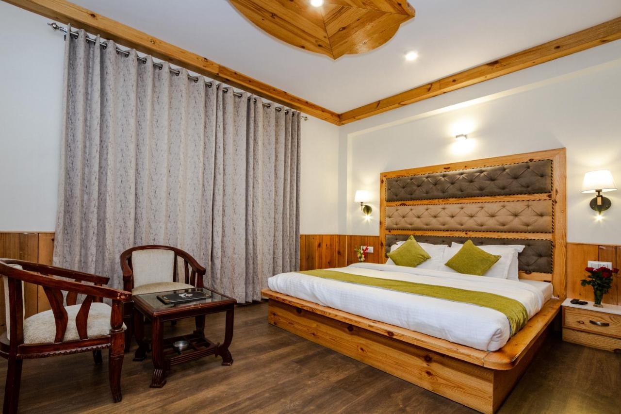 Vaibhav regency Hotell Manāli Eksteriør bilde