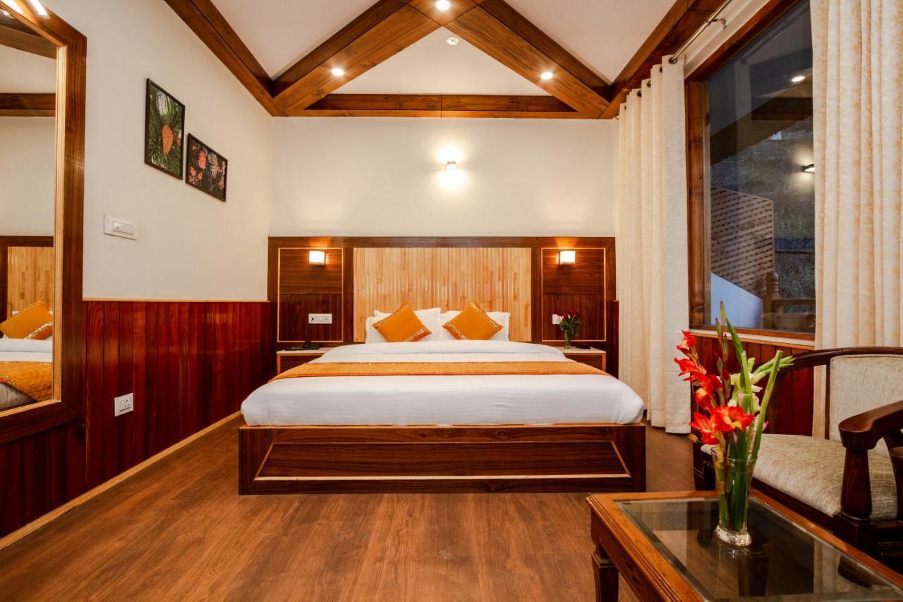 Vaibhav regency Hotell Manāli Eksteriør bilde