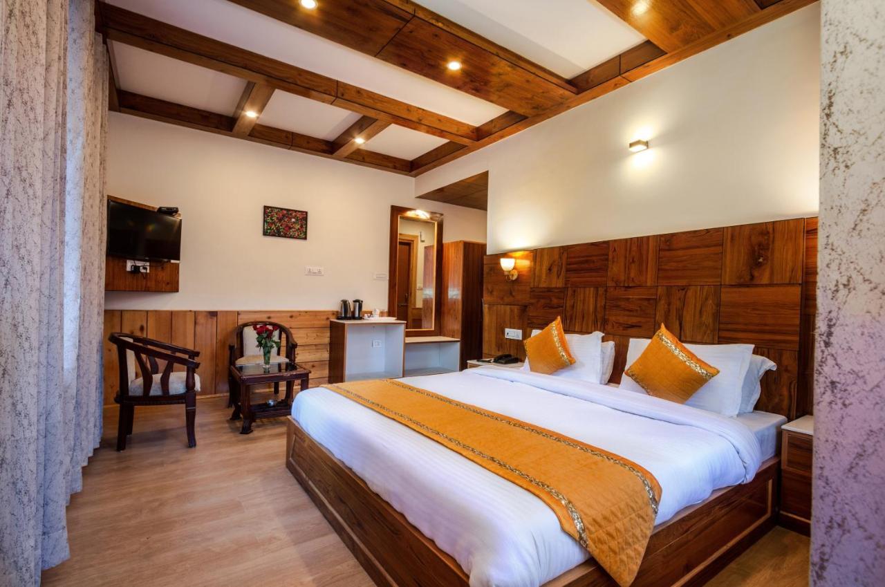 Vaibhav regency Hotell Manāli Eksteriør bilde