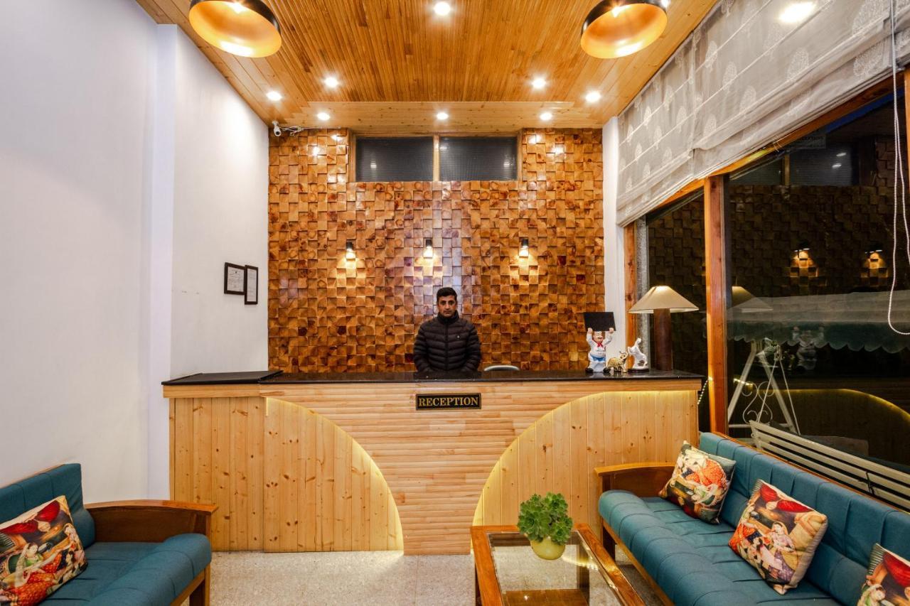 Vaibhav regency Hotell Manāli Eksteriør bilde